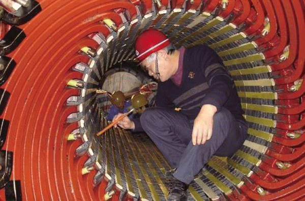 電機維修中錯誤的操作帶來的危害性——西安泰富西瑪電機(西安西瑪電機集團股份有限公司)官方網(wǎng)站 電機維修中錯誤的操作帶來的危害性——西安泰富西瑪電機(西安西瑪電機集團股份有限公司)官方網(wǎng)站