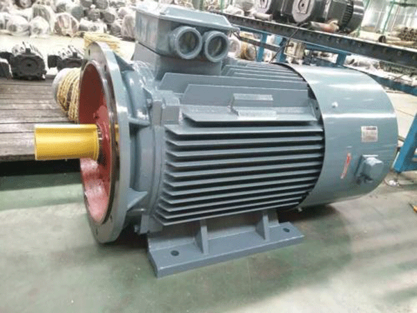 什么原因?qū)е挛靼参鳜斪冾l電機(jī)頻率降低？